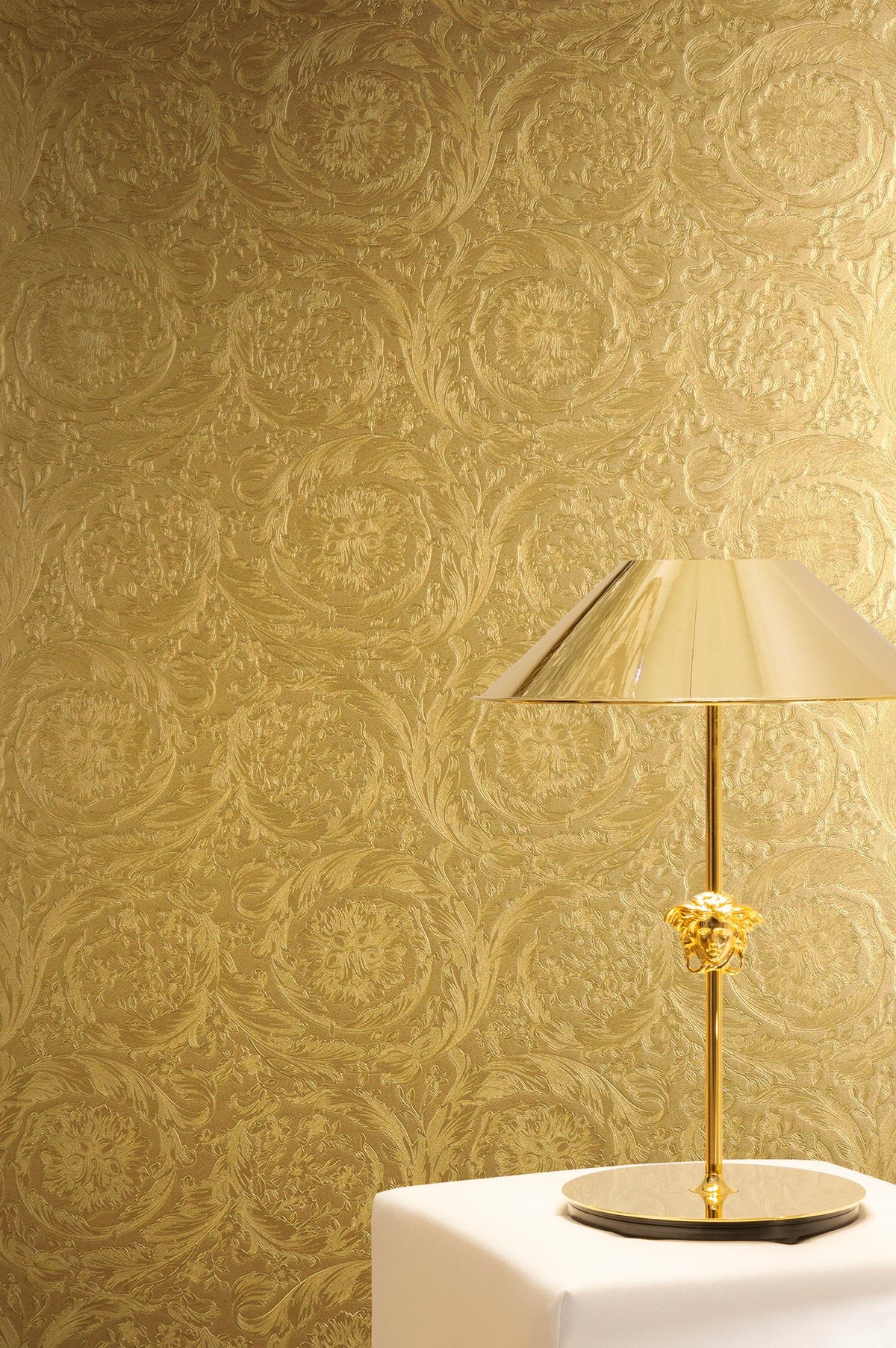 Papel pintado vinílico Versace 6 dorado floral - Matex - Imagen 1