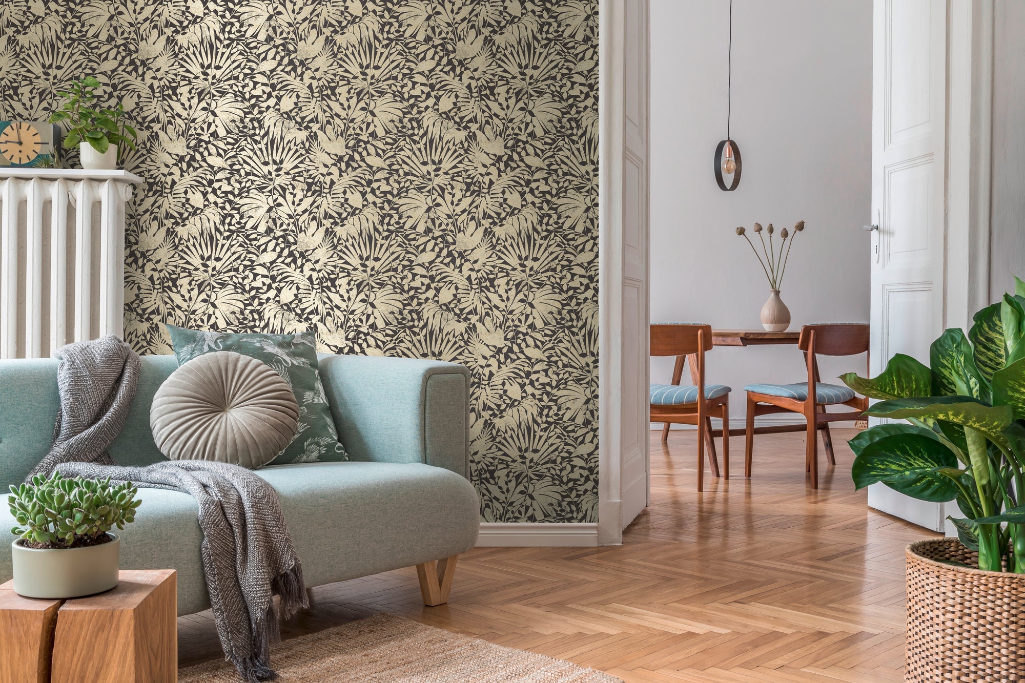Hochwertige Vliestapete Gold Floral