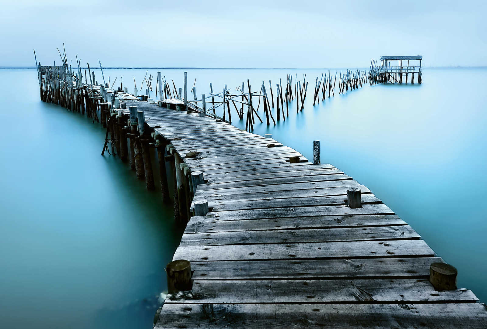 Fotomural Photo wallpaper old jetty in the water - blue, grey - DD Motive 2
