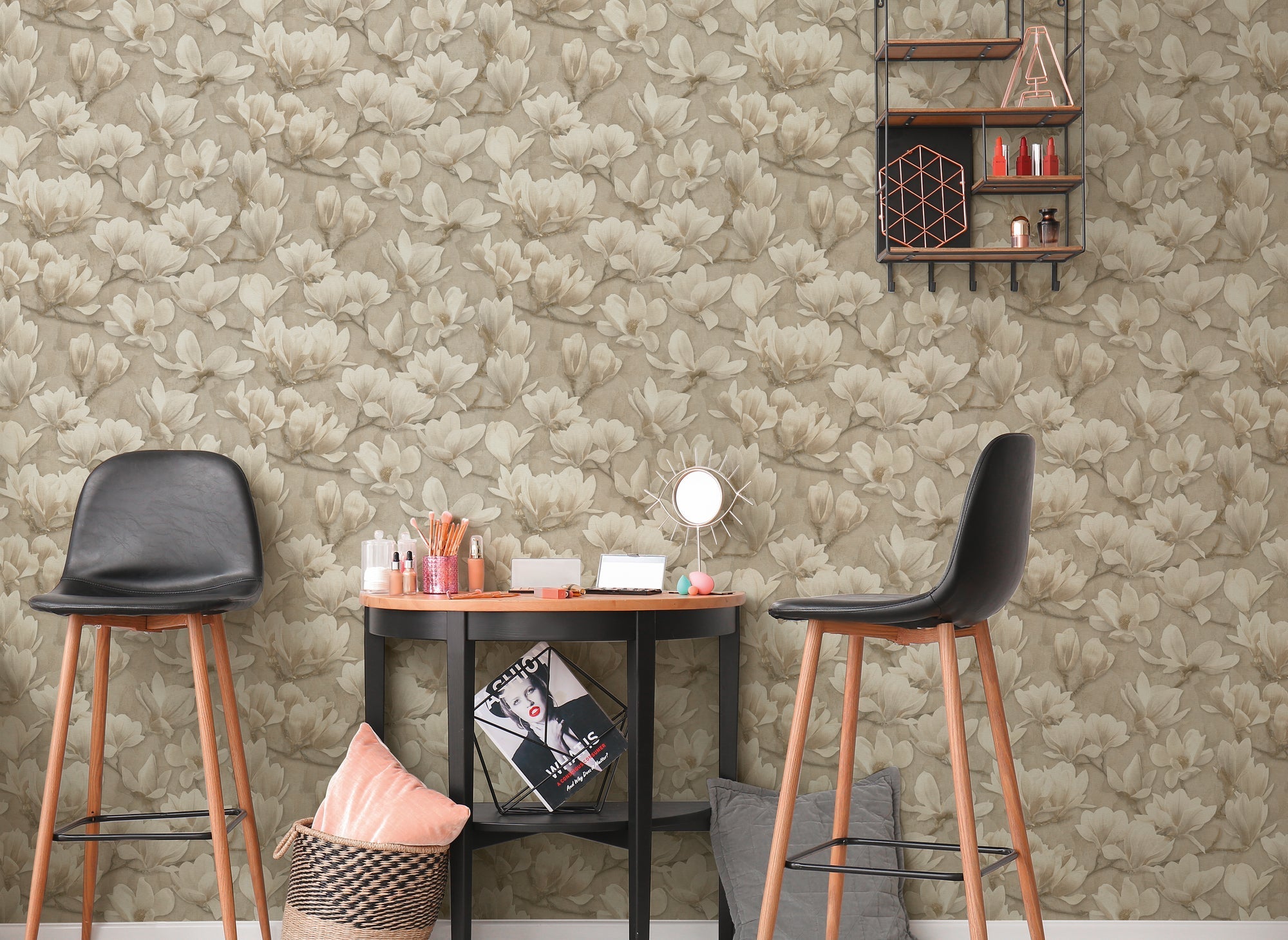 Hochwertige Vliestapete Beige Blumenmuster