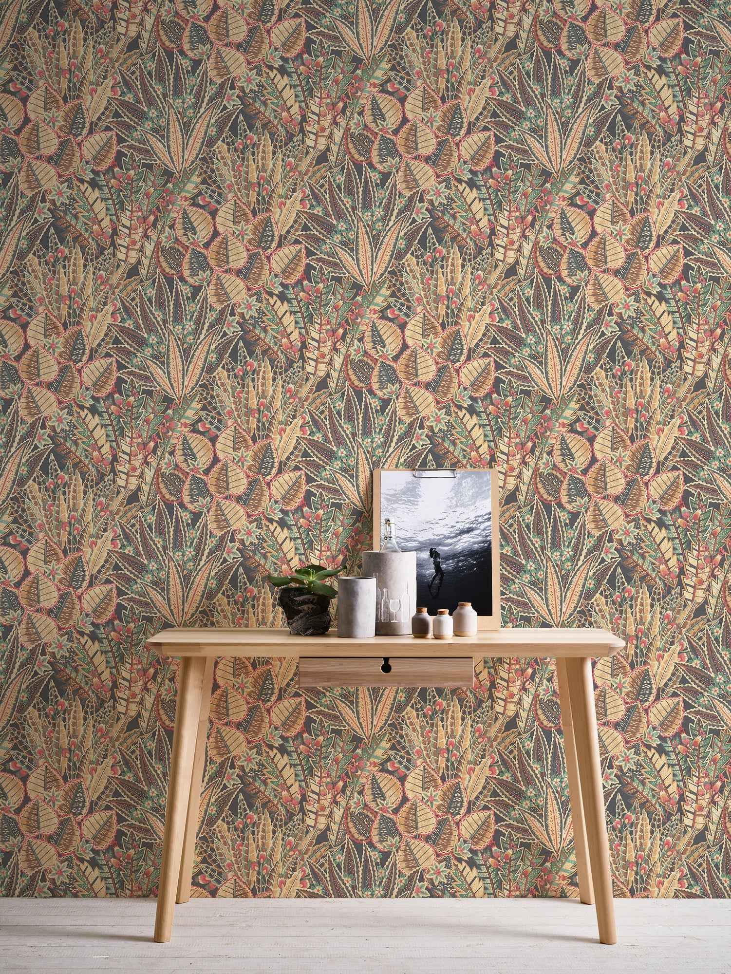 Hochwertige Vliestapete Braun Floral