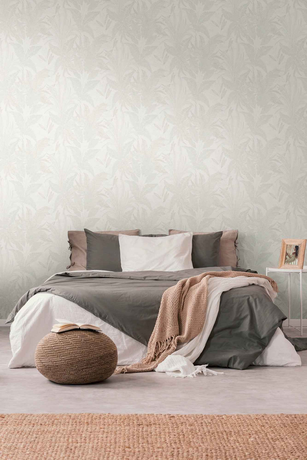 Hochwertige Vliestapete Creme Floral
