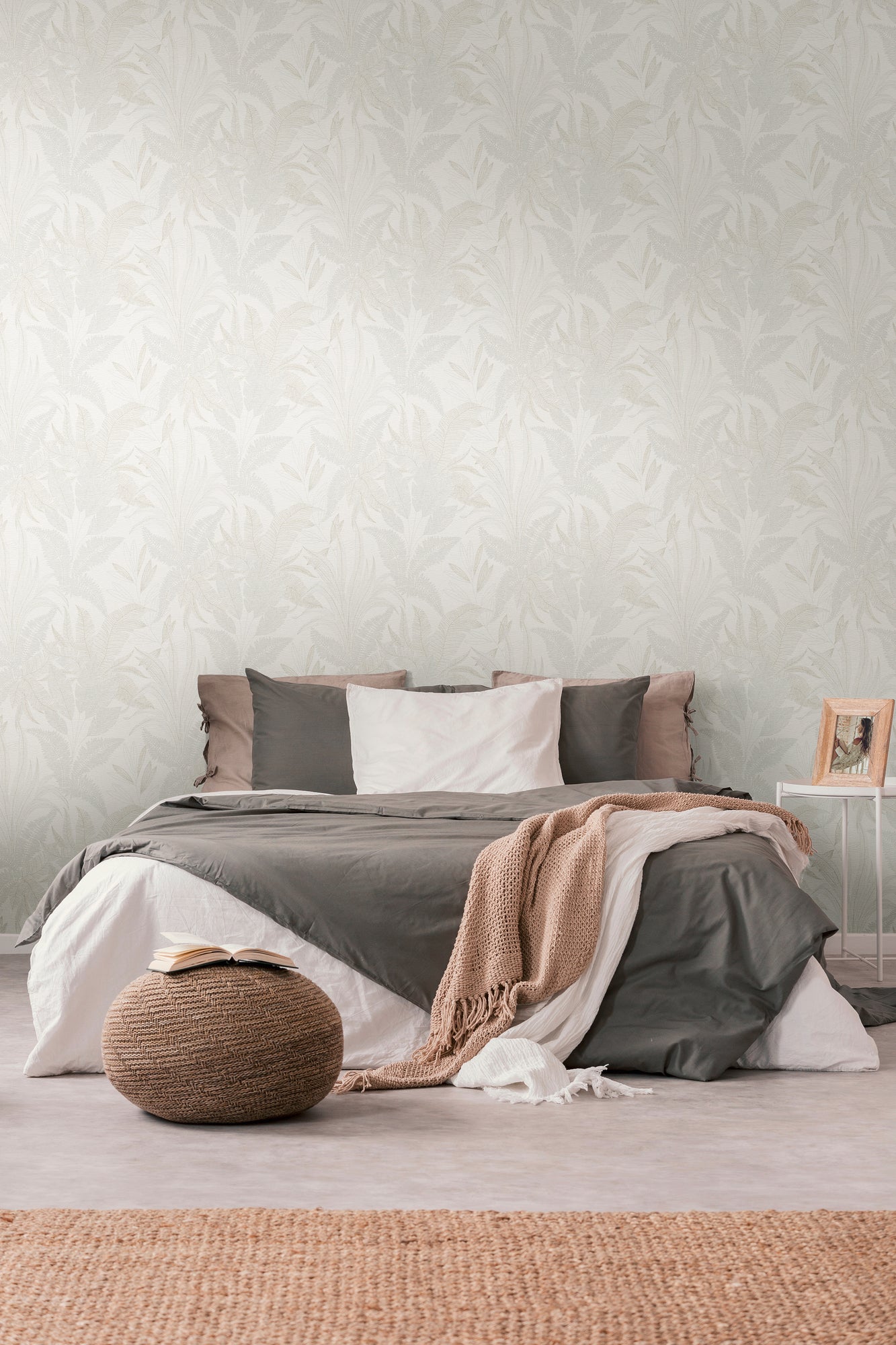 Hochwertige Vliestapete Creme Floral
