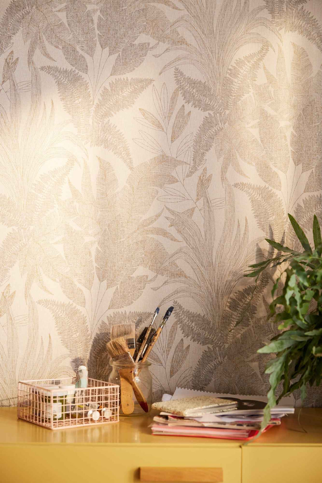 Hochwertige Vliestapete Beige Floral