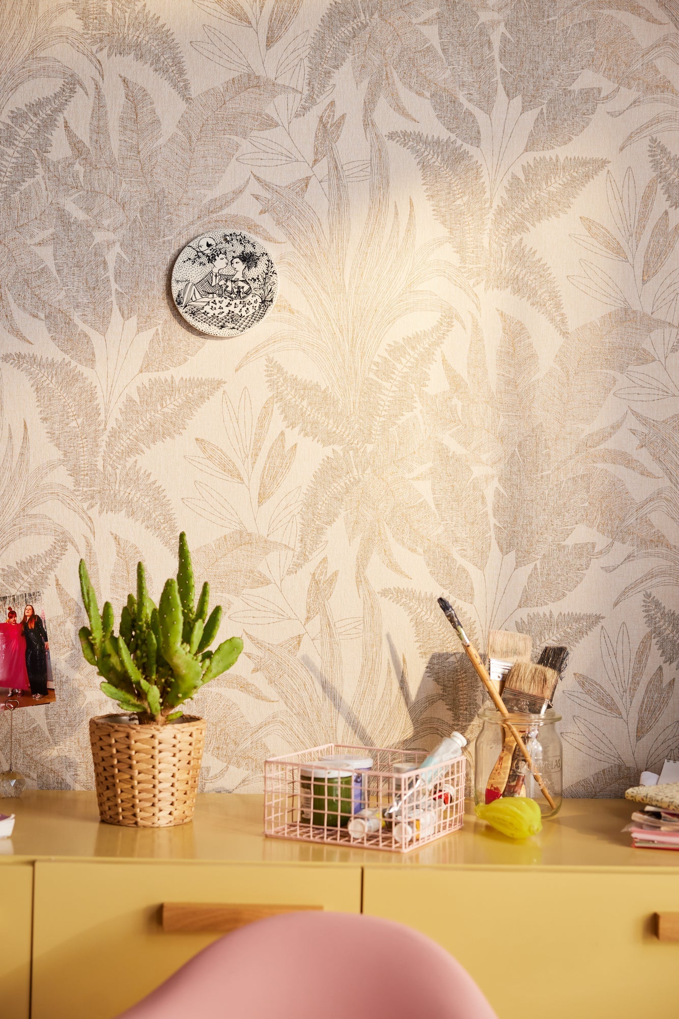 Hochwertige Vliestapete Beige Floral