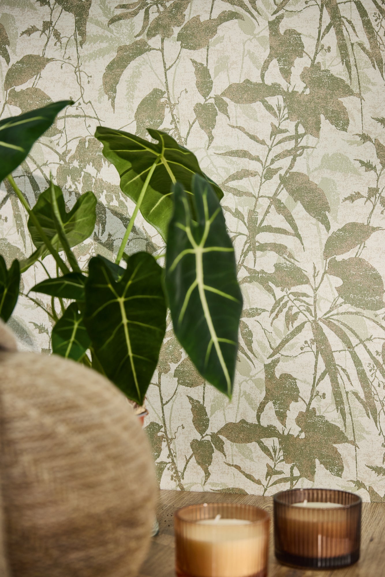 Hochwertige Vliestapete Creme Floral