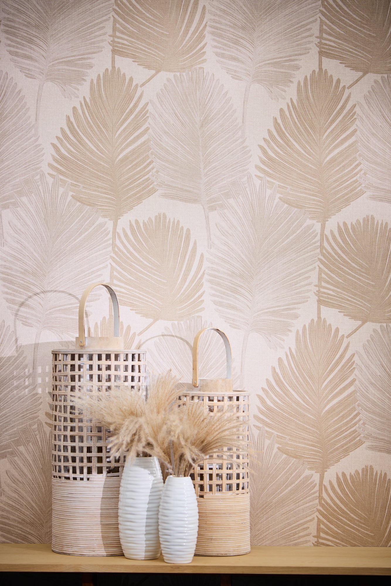 Hochwertige Vliestapete Creme Floral