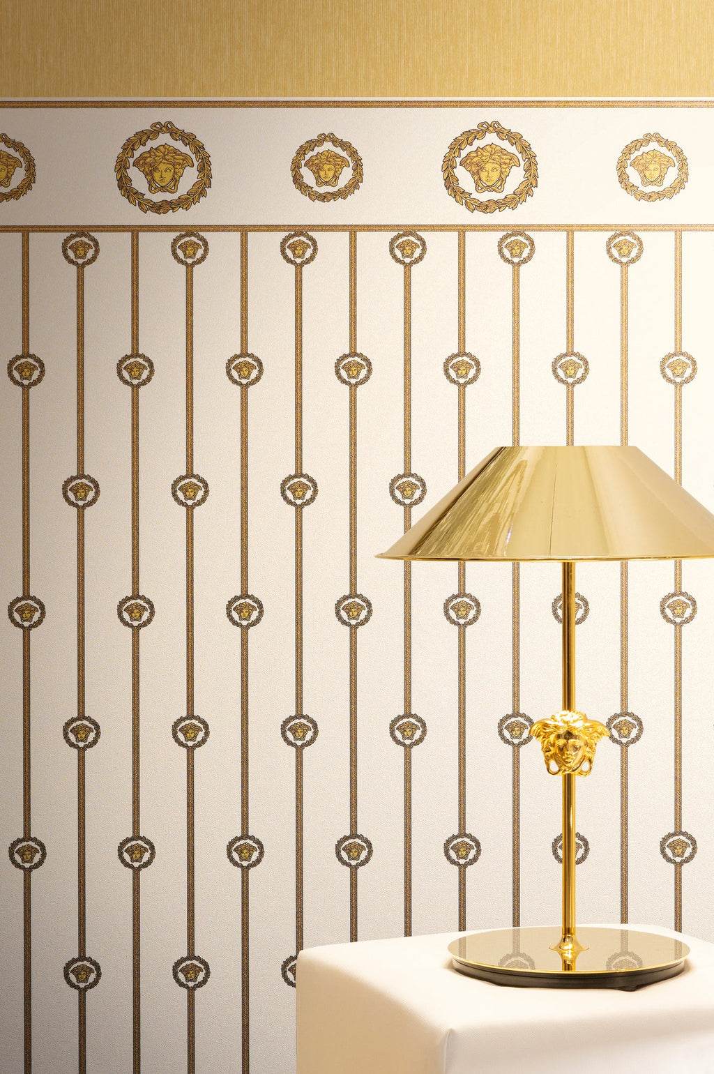 Versace 6-Vliestapete Vinyltapete Weis Medusakopf