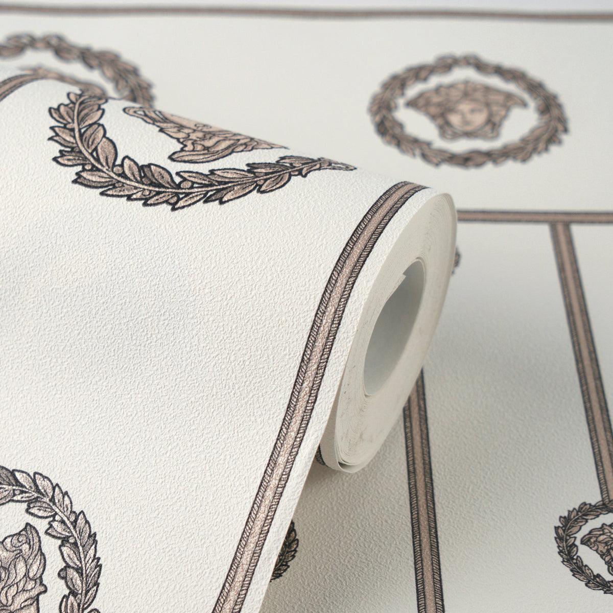 Papel pintado vinílico Versace 6 blanco cabeza de Medusa emblemática - Matex - Imagen 2