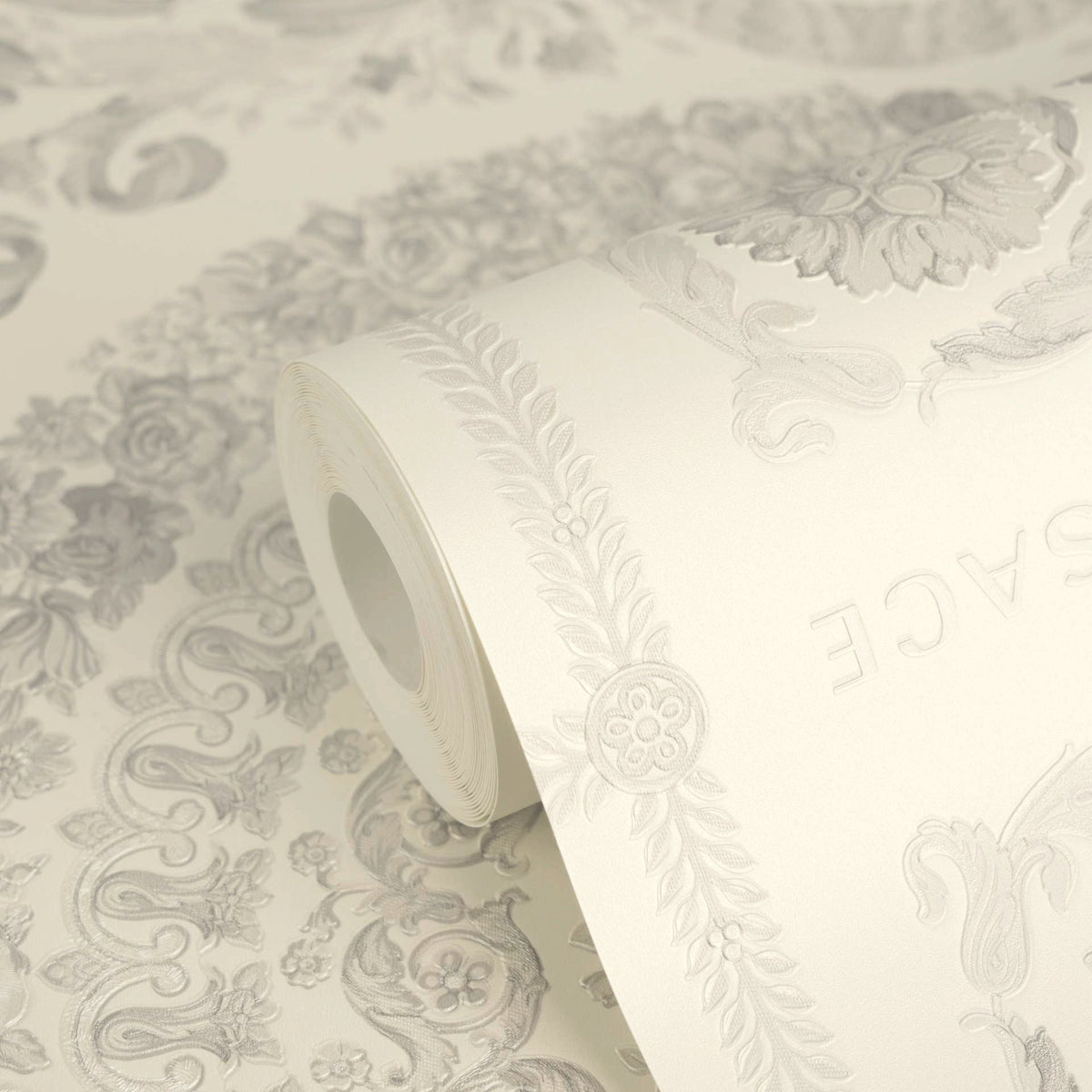 Papel pintado vinílico Versace 6 blanco logotipo icónico de Versace - Matex - Imagen 2