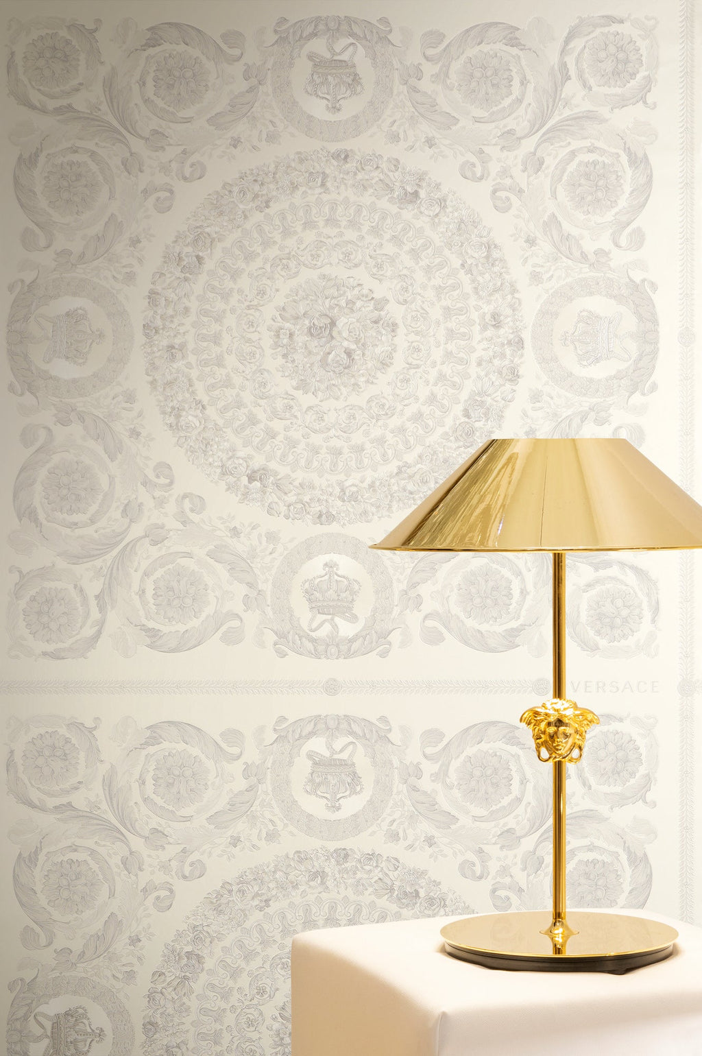 Versace 6-Vliestapete Vinyltapete Weis Versace-logo