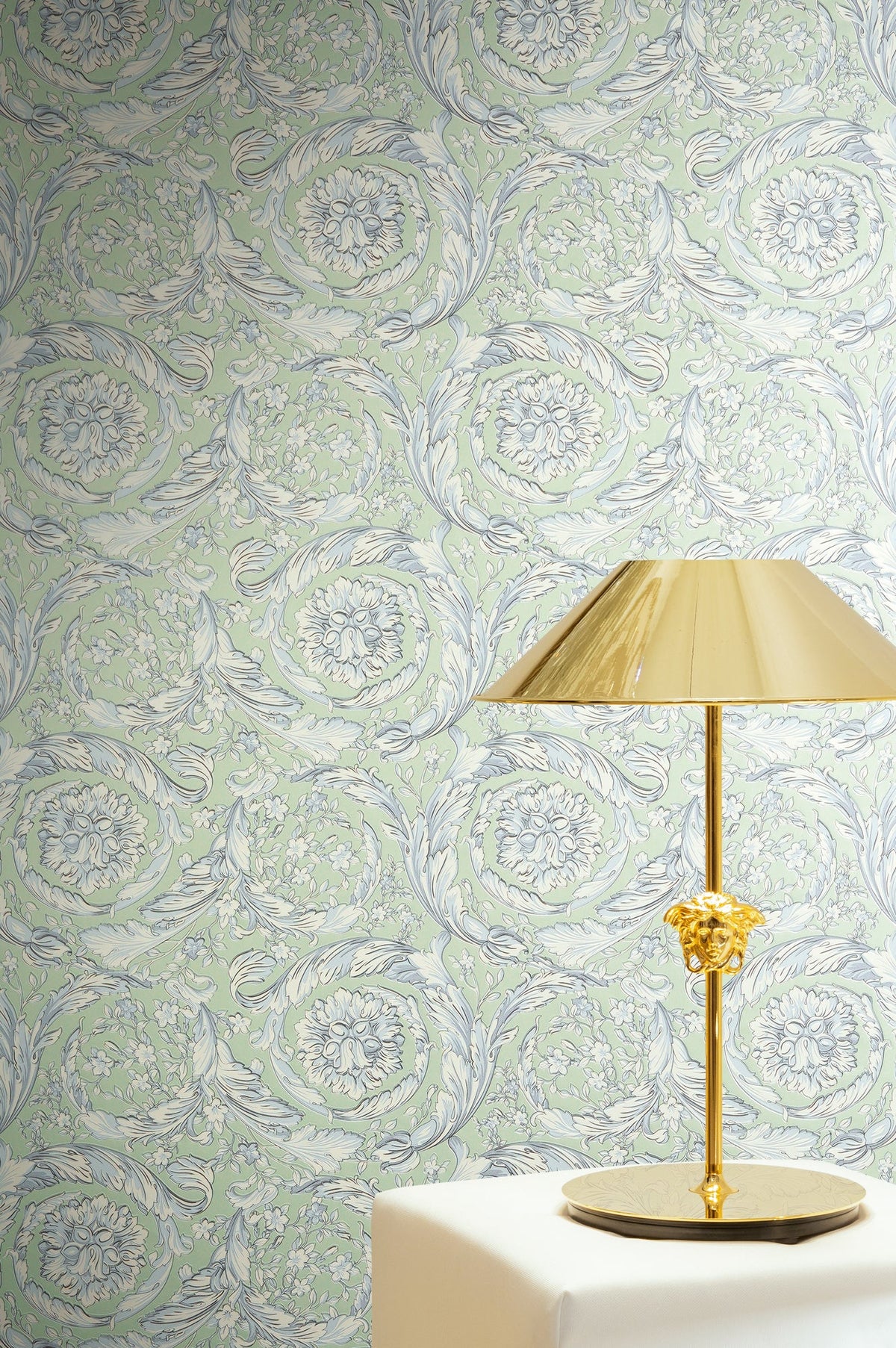 Papel pintado vinílico Versace 6 verde floral - Matex - Imagen 1