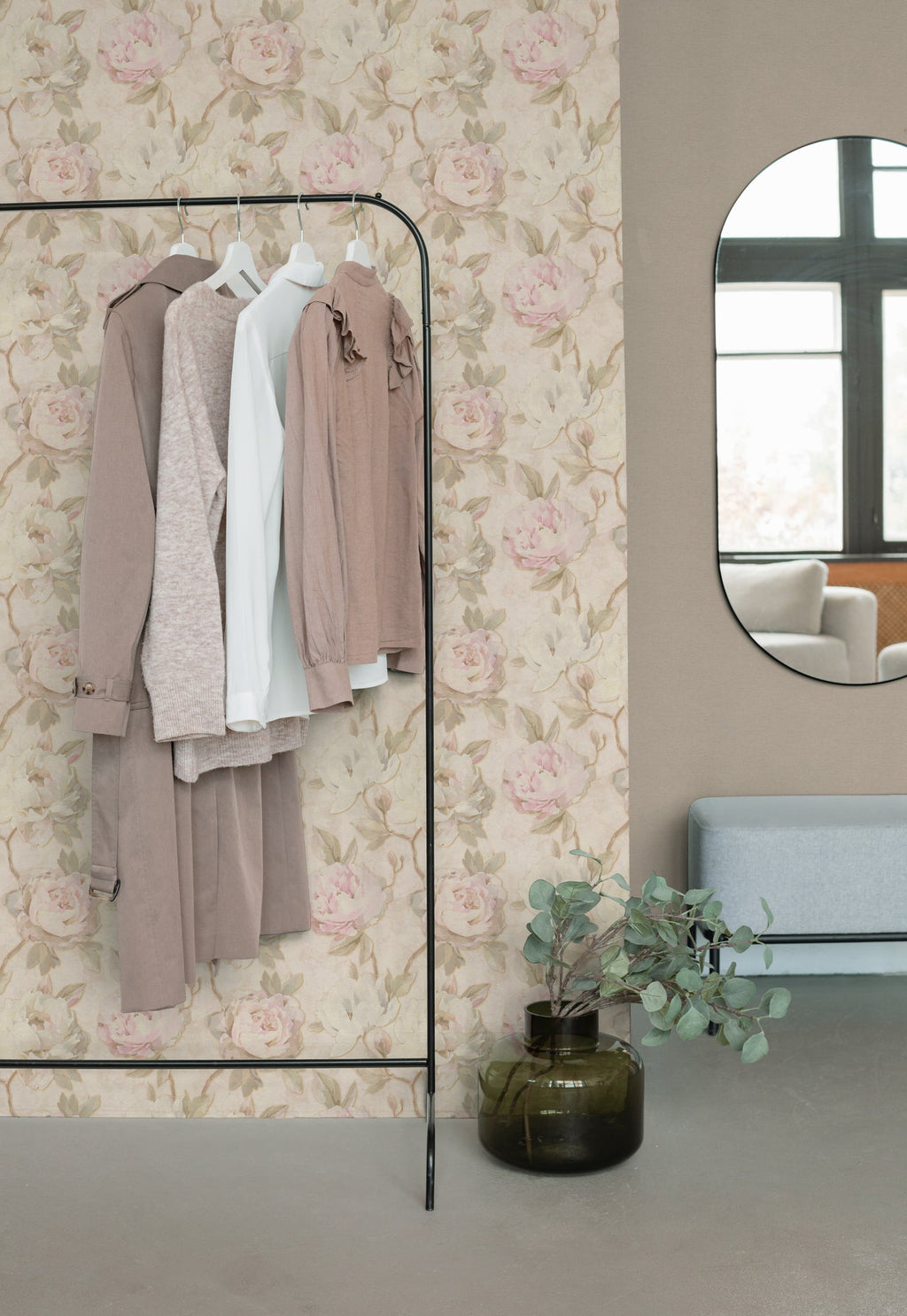 Hochwertige Vliestapete Creme Floral