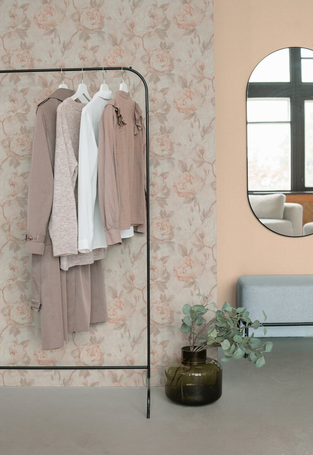 Hochwertige Vliestapete Creme Floral