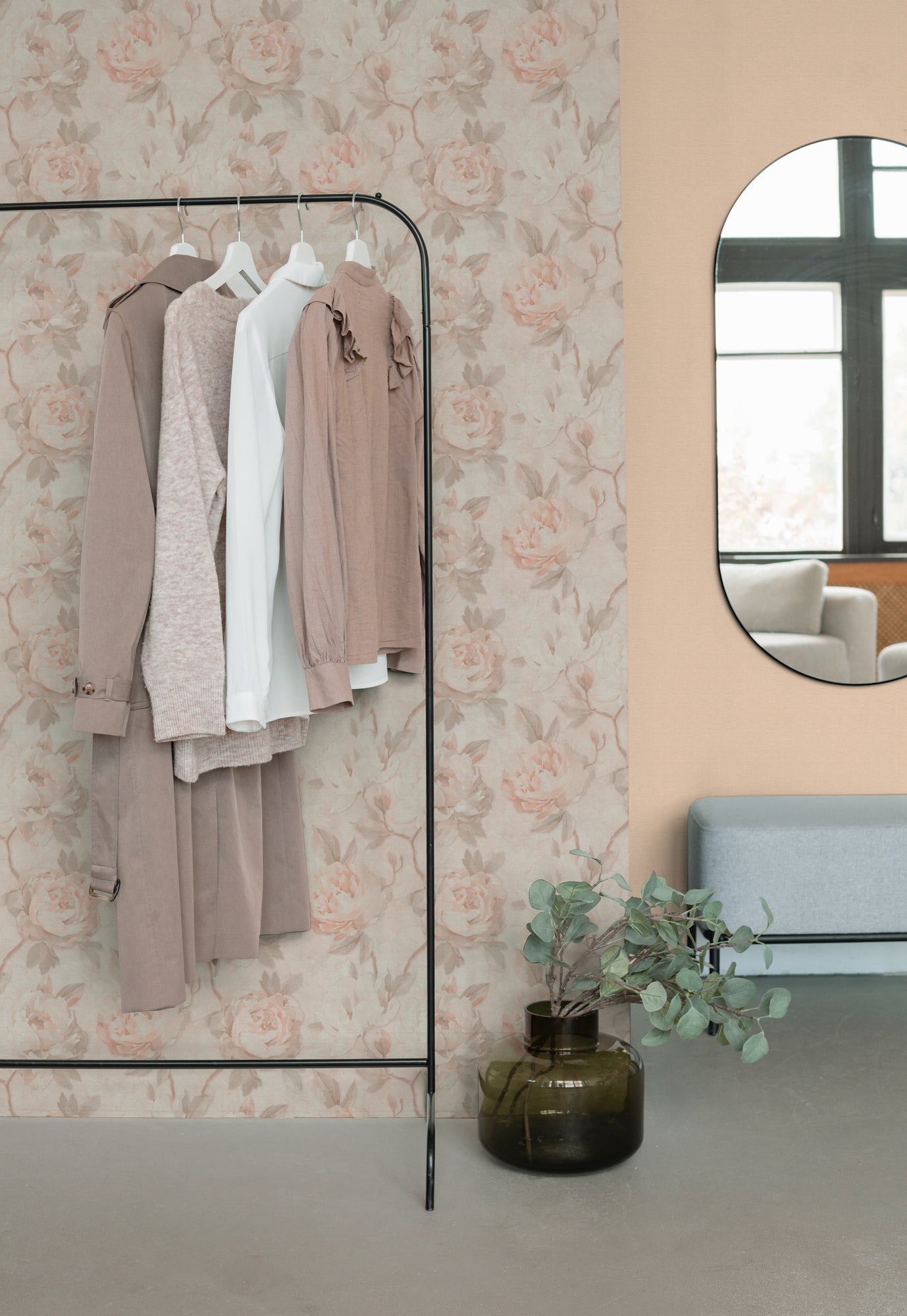 Hochwertige Vliestapete Creme Floral