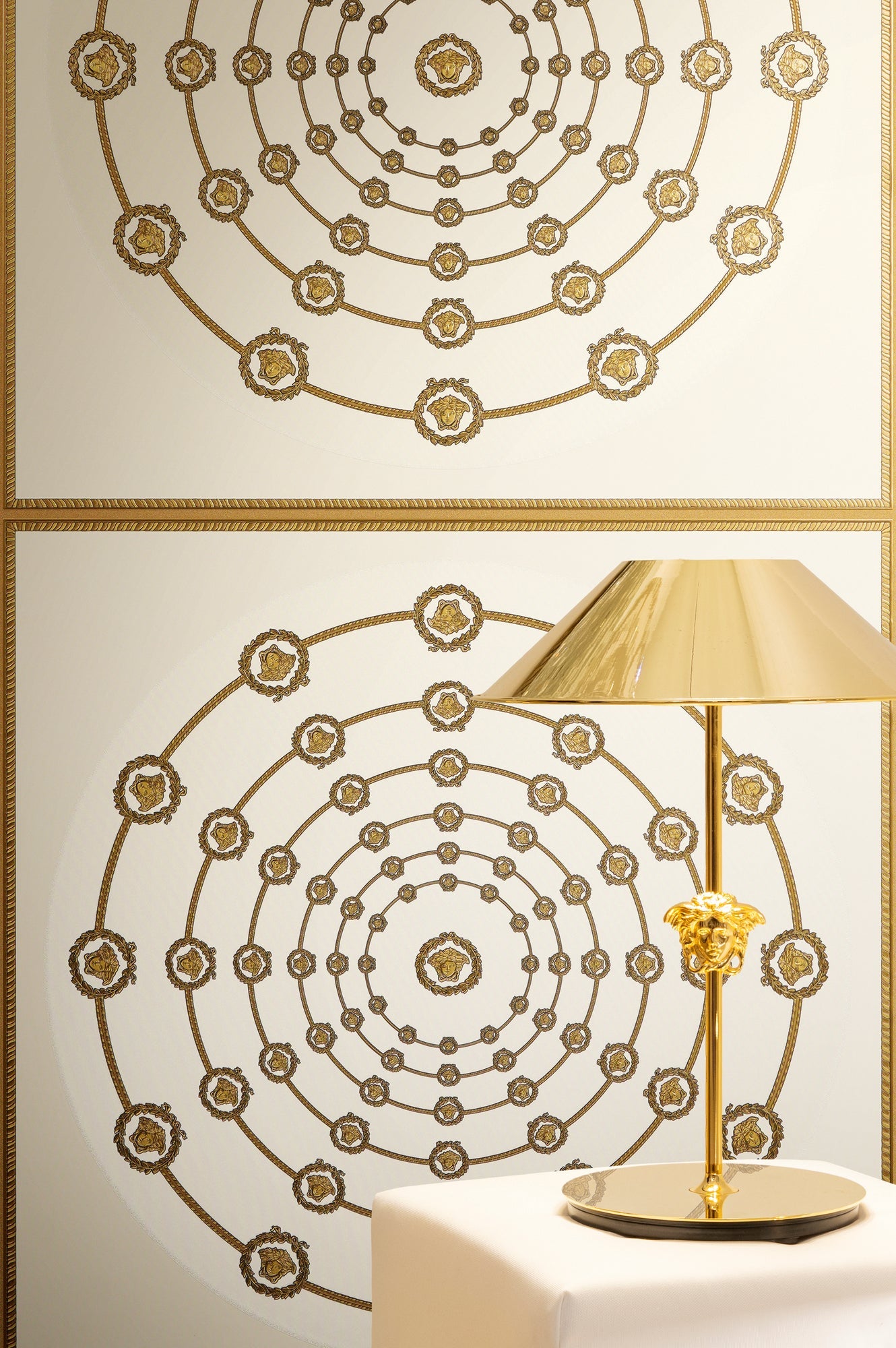 Versace 6-Vliestapete Vinyltapete Weis Medusakopf