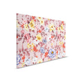 Lienzo floral con flores y hojas