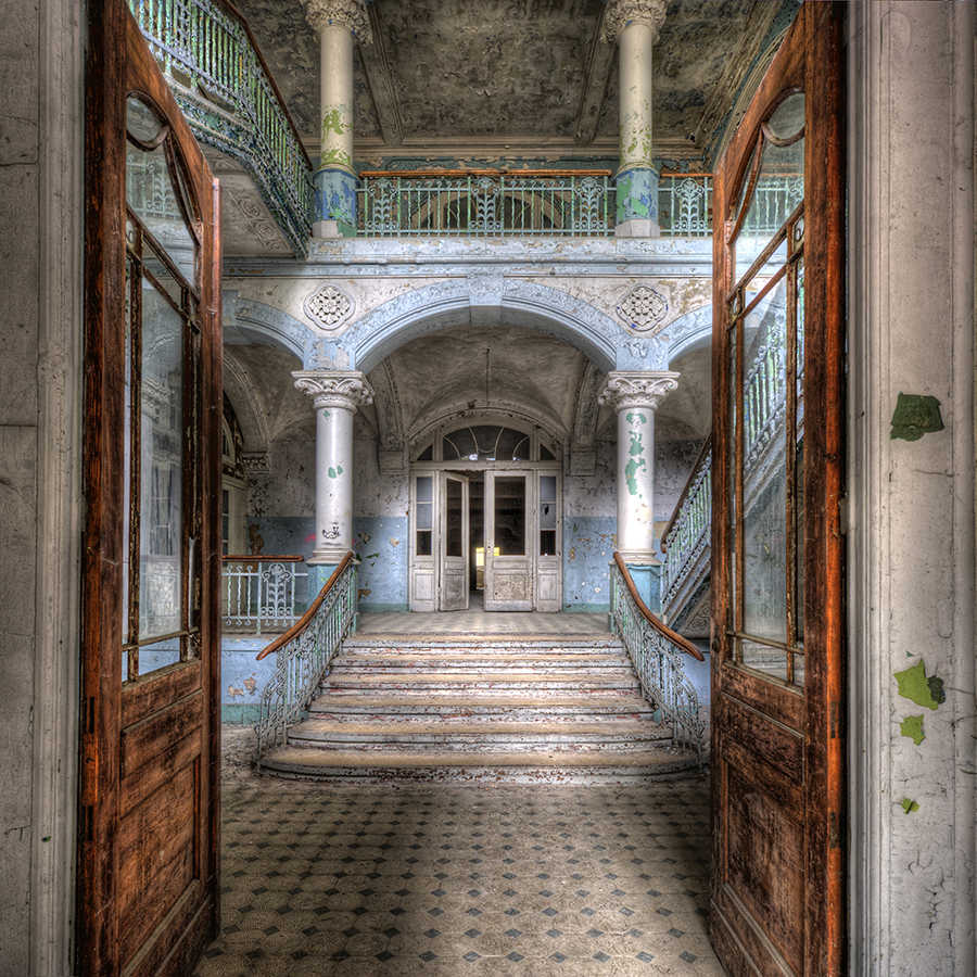 Fotomural Panel XXL 5 - Vintage mural old villa entrance hall on premium smooth vinyl